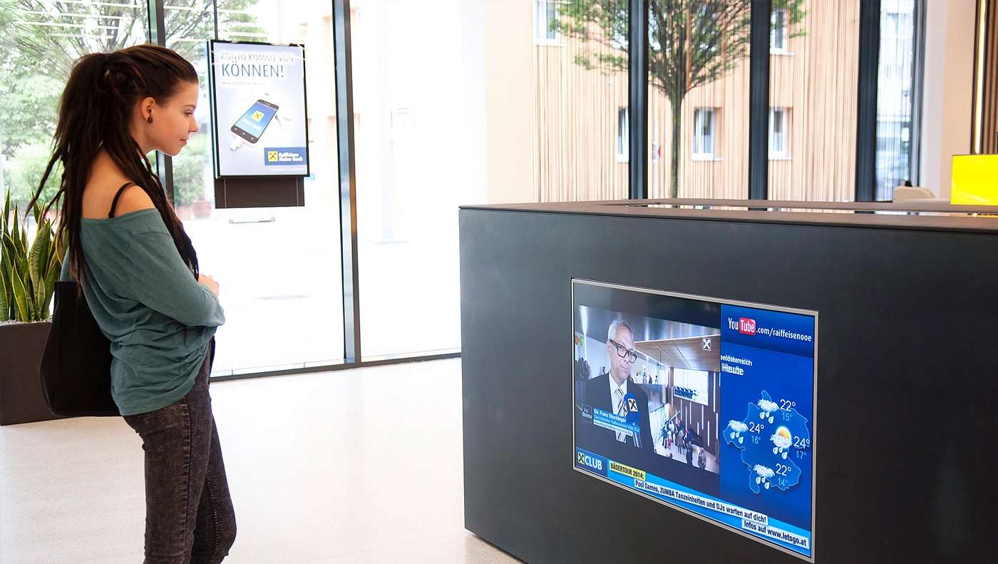 Infodisplays & Video-Walls